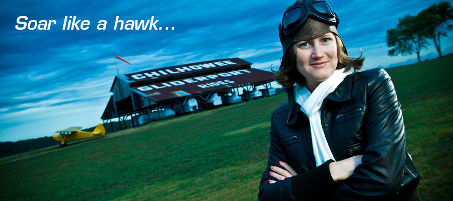 Sarah Kelly Arnold in front of her hangar